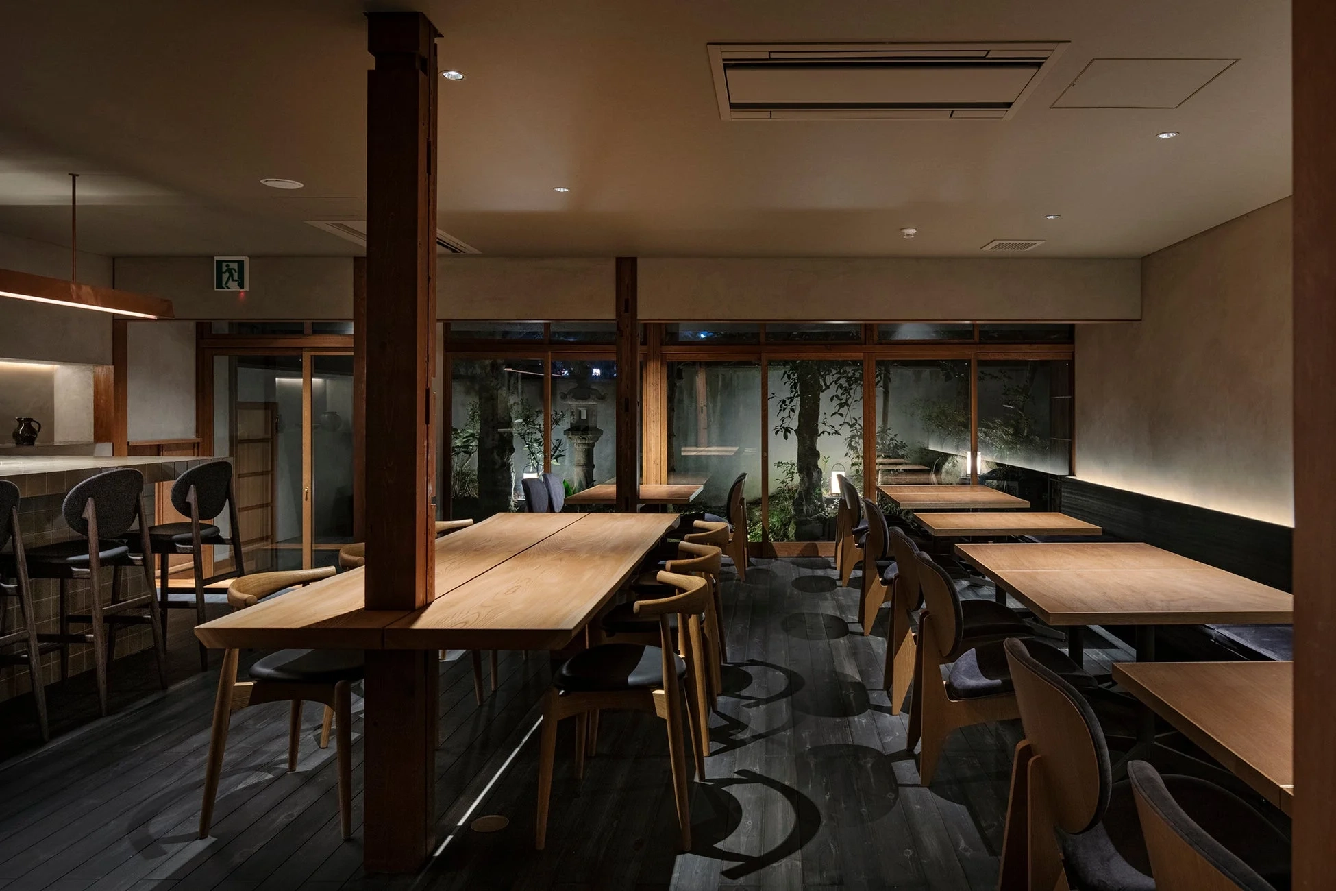 小林屋のレストラン/ダイニング内装